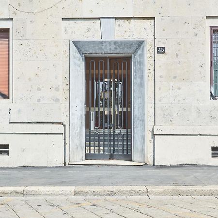 Spacious Flat Close To Fondazione Prada & Metro Mediolan Zewnętrze zdjęcie